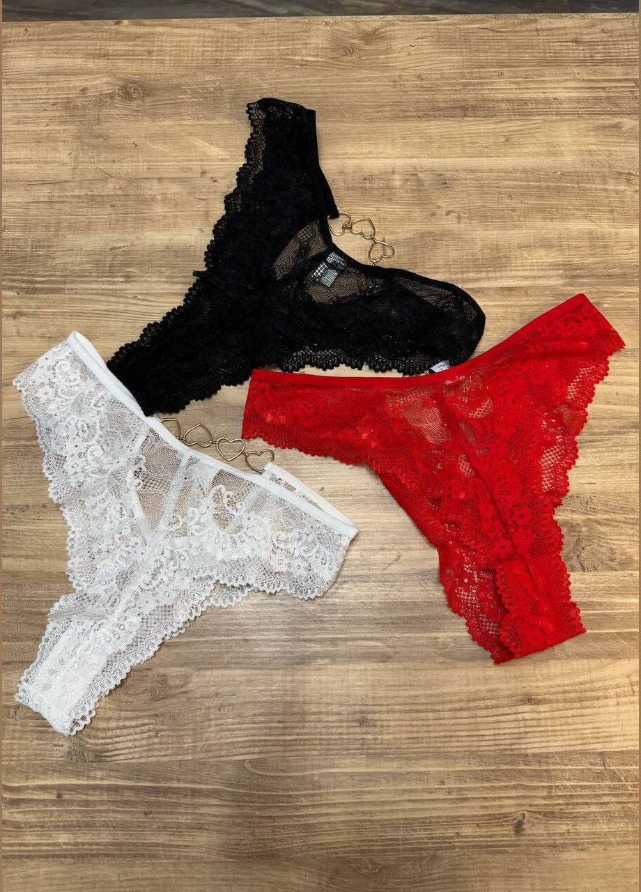 Мереживні трусики стрінги з декоративними сердечками жіноча нижня білизна з мережива металеві сердечка one size Cindylove (334013568)