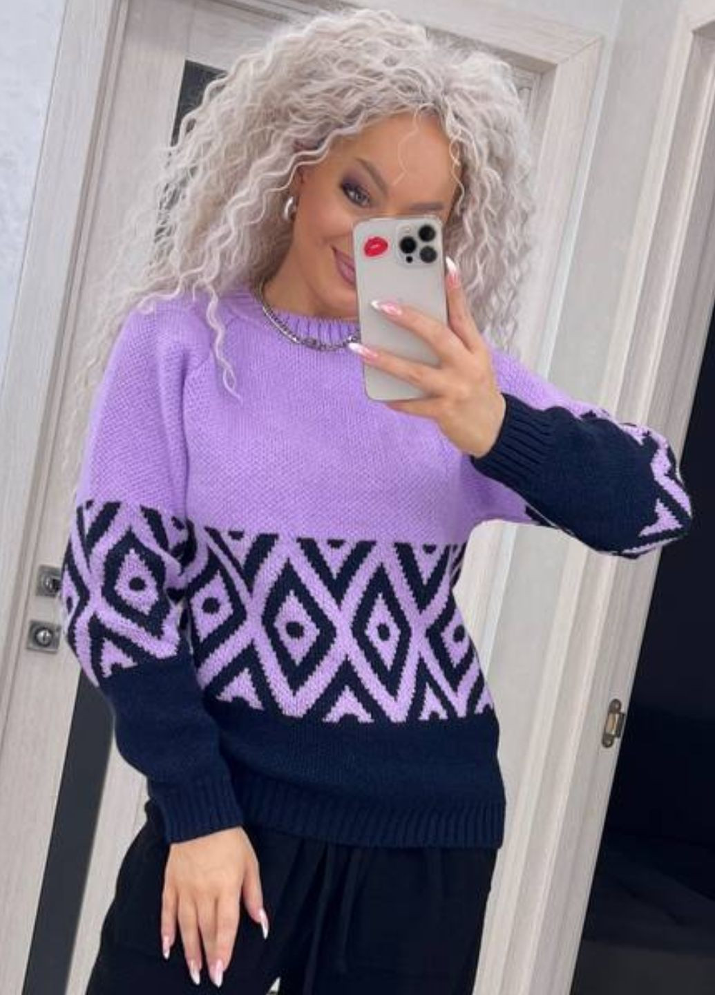 Бузковий демісезонний теплий светр зі стильним принтом джемпер Allthings