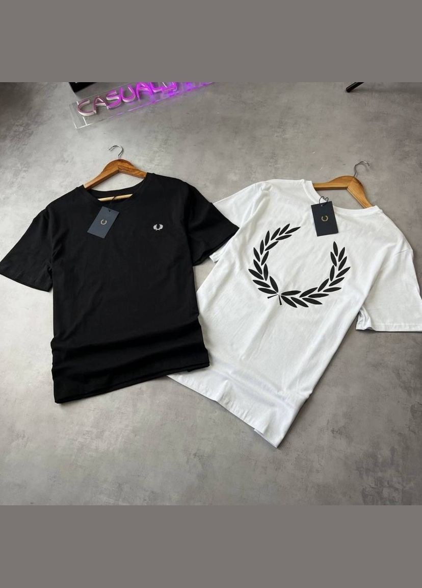 Чорна чоловіча футболка з логотипом збоку в стилі under armour No Brand