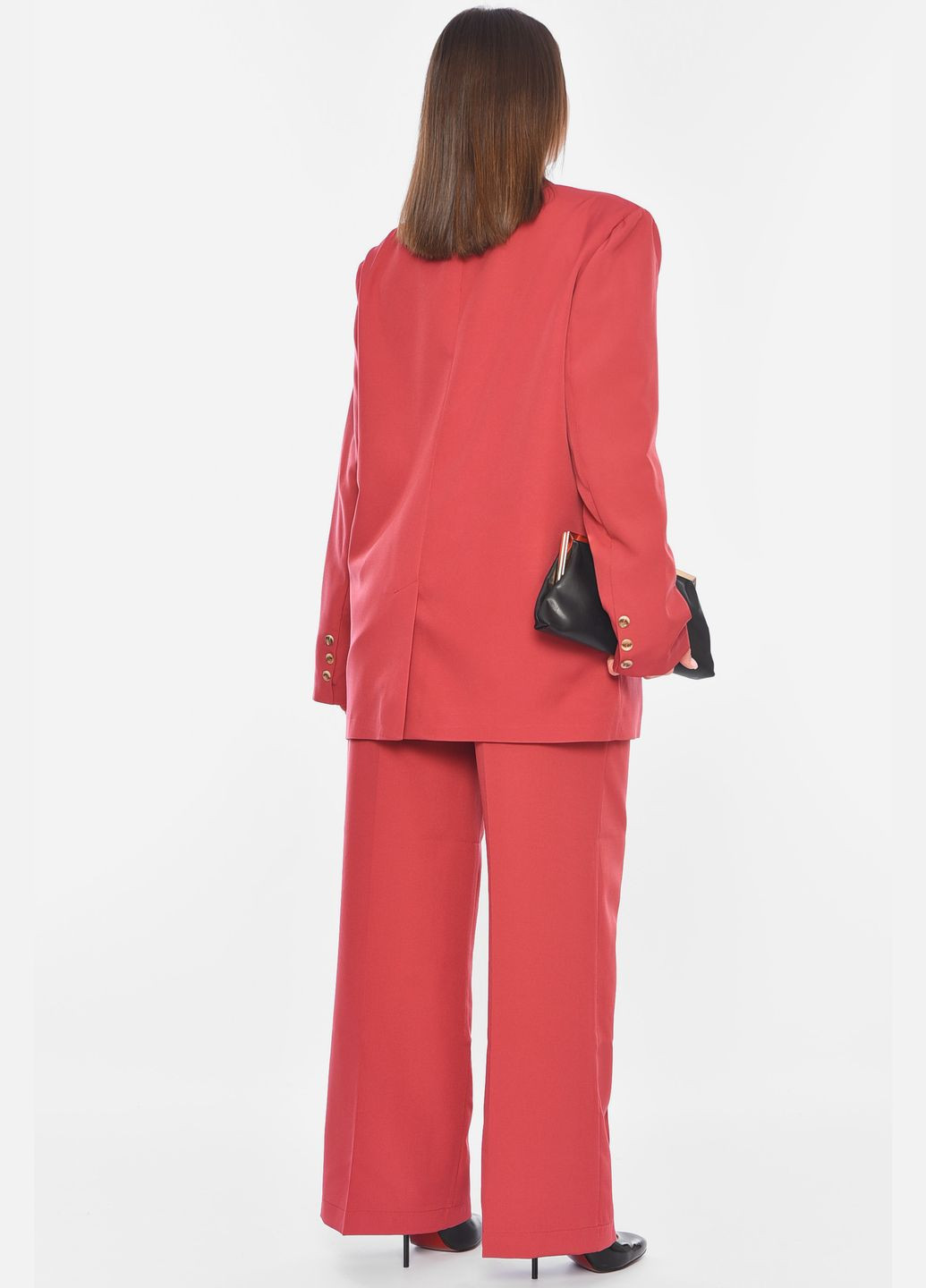 Костюм женский брючный полубатальный темно-розового цвета Let's Shop (321984280)