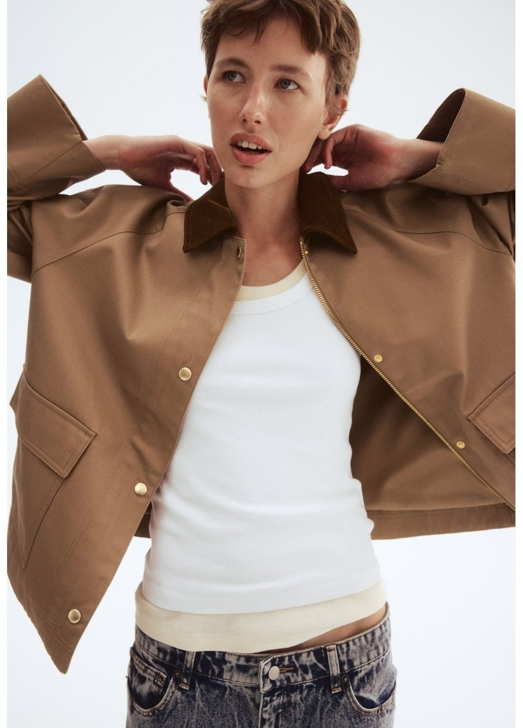 Бежевая демисезонная женская куртка с вельветовым воротником (58487) xs бежевый H&M