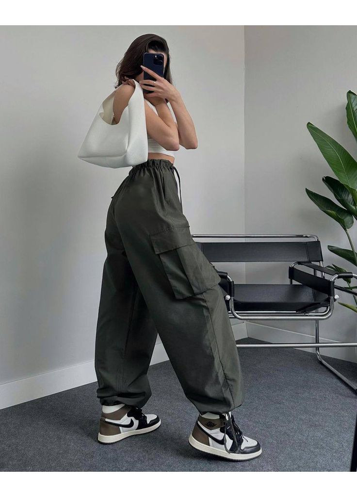 Стильные женские штаны карго плащевка No Brand С1527-052/1 (355312629)