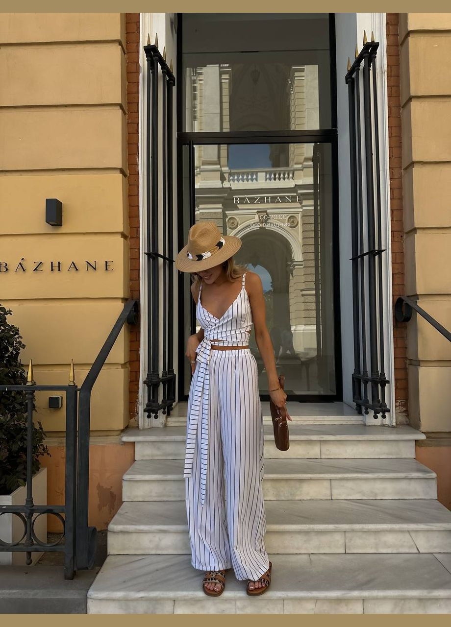 Белый летний красивый белый летний костюм двойка (топ+штаны) с линейным принтом, приятный к телу костюм 2-ка без рукава из супер-софта No Brand 206