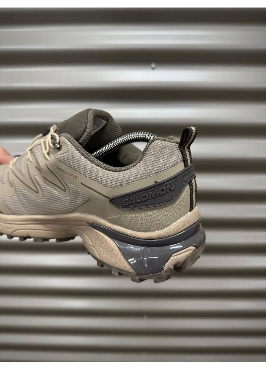 Бежевые зимние мужские кроссовки No Brand