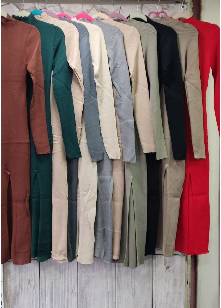 Червона сукня-рубчик – ніжність та елегантність в кожному руху! Luna