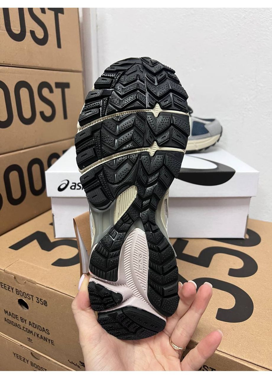 Серые всесезонные кроссовки женские gel-kahana 8 blue grey Asics