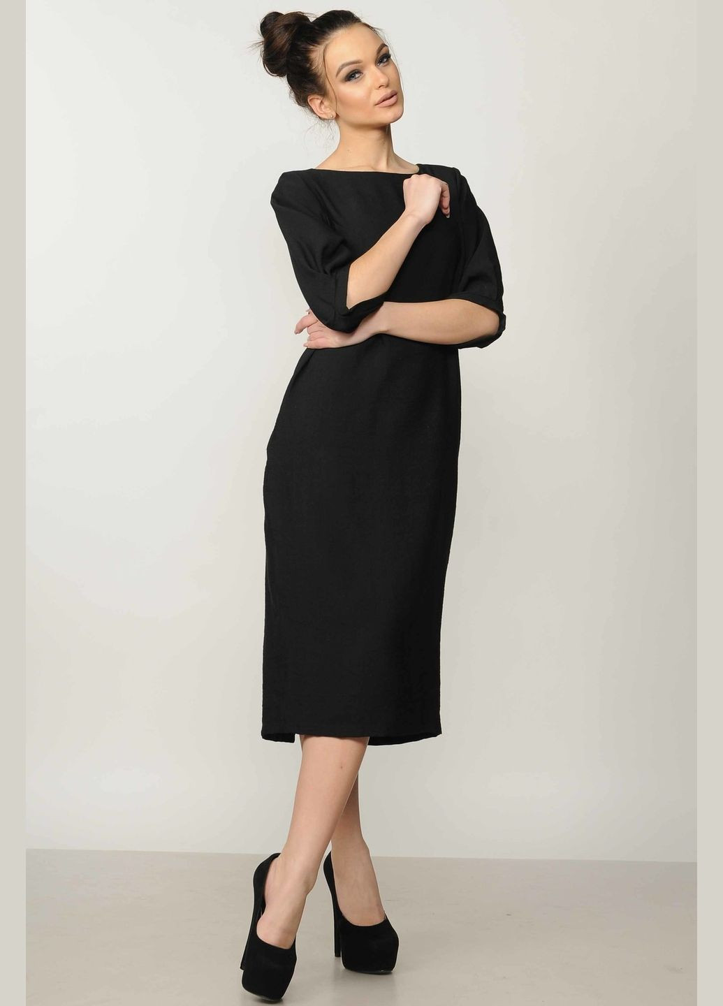 Черное повседневный свободное платье меди с асимметричным рукавом 3/4 и карманами создано из искусственного льна (пл 14.1-06/18) RiMari