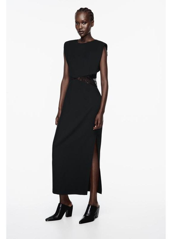 Черное платье меди с акцентной вставкой на талии Zara