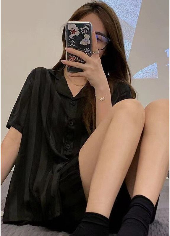 Чорна всесезон стильний атласний піжамний комплект жіноча піжама з атласу сорочка + шорти стильна коротка піжама на ґудзиках набір для сну сорочка + шорти Cindylove