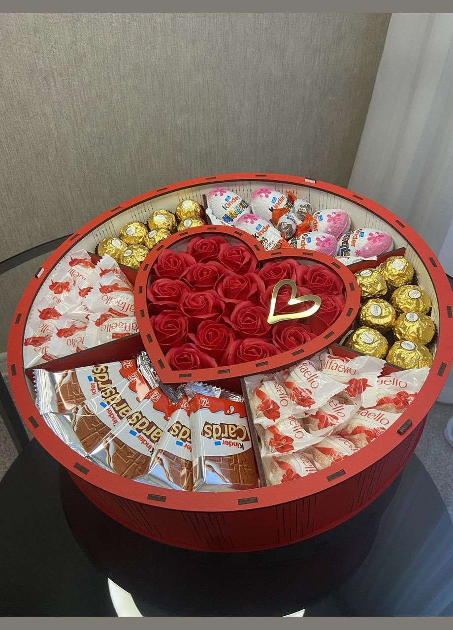 Великий подарунковий бокс-серце 38×10 см з Raffaello,, Kinder та трояндами “Я тебе кохаю” Ferrero (340489926)