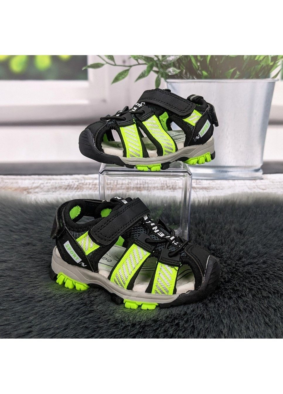 Черные повседневные босоножки детские сандалии для мальчика Kimboo на липучке