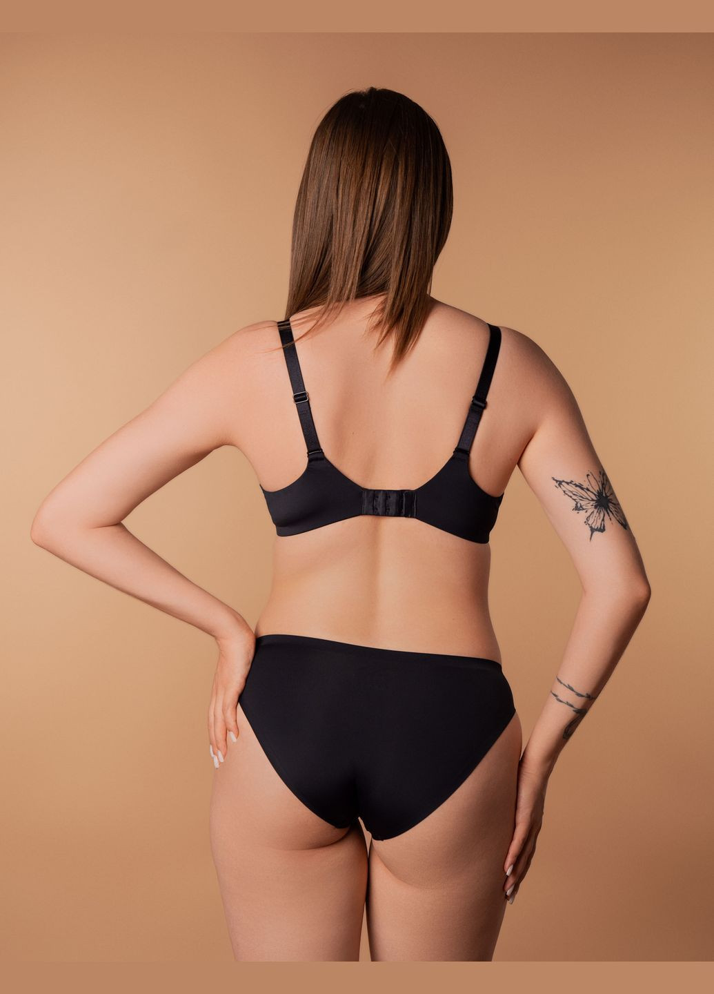 Чёрный бюстгальтер цветной комфорт pro slz24201422 черный Brabrabra с косточками