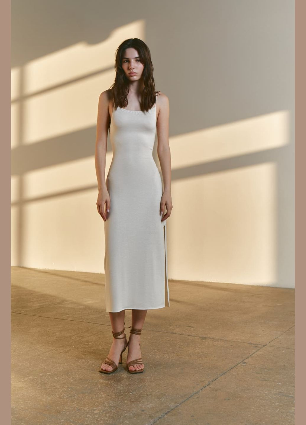 Молочное платье с открытой спиной оранжевый 2027 Papaya