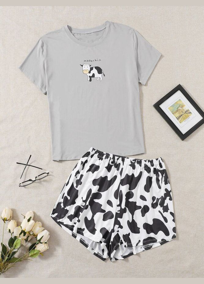 Комбинированная всесезон комплект домашний женский для сна gray cow футболка шорты в наборе с рисунком футболка + шорты No Brand Піжама сіра коровка