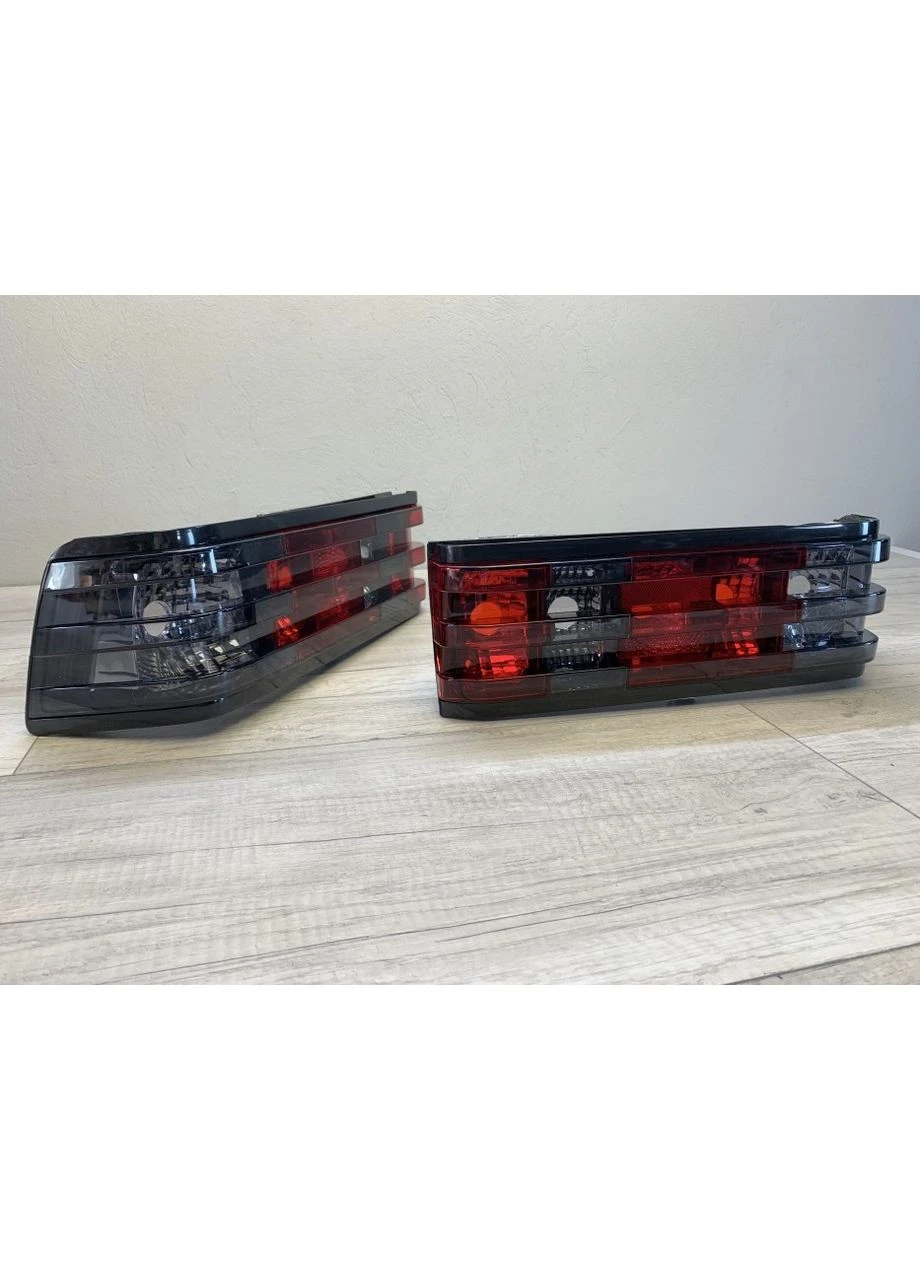 Задние фонари для Mercedes W201 (1982-1993) тюнингованные темные (ЦЕНА ЗА ПАРУ) Eagle Eyes C-Class (398310165)