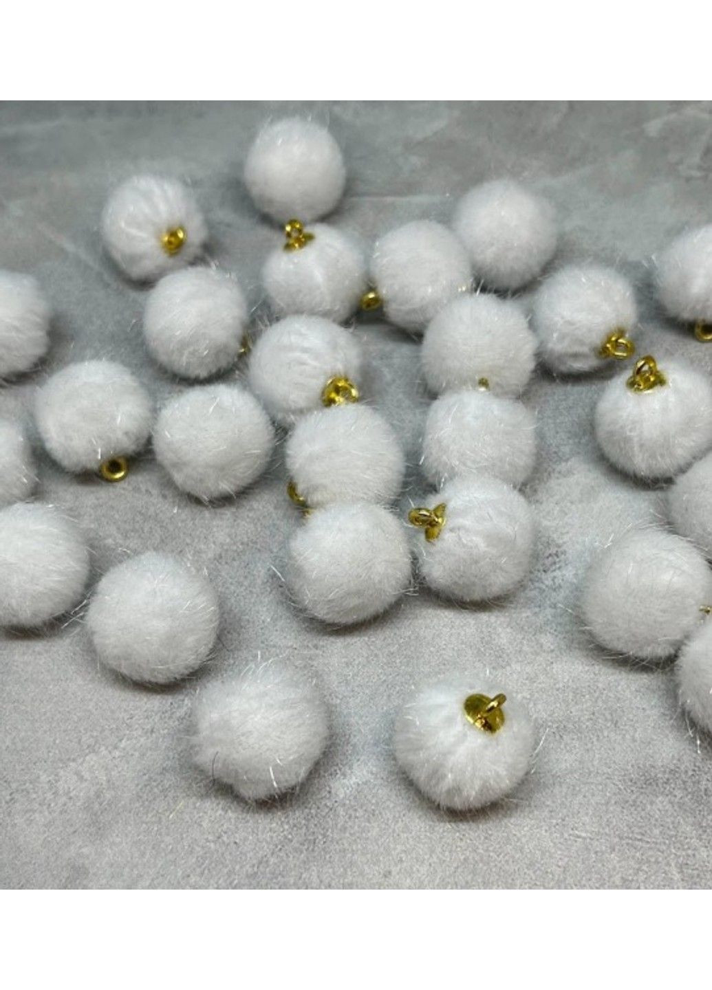 Підвіска-кулька (штучне хутро), 15 мм, колір- білий, шт No Brand (316646267)