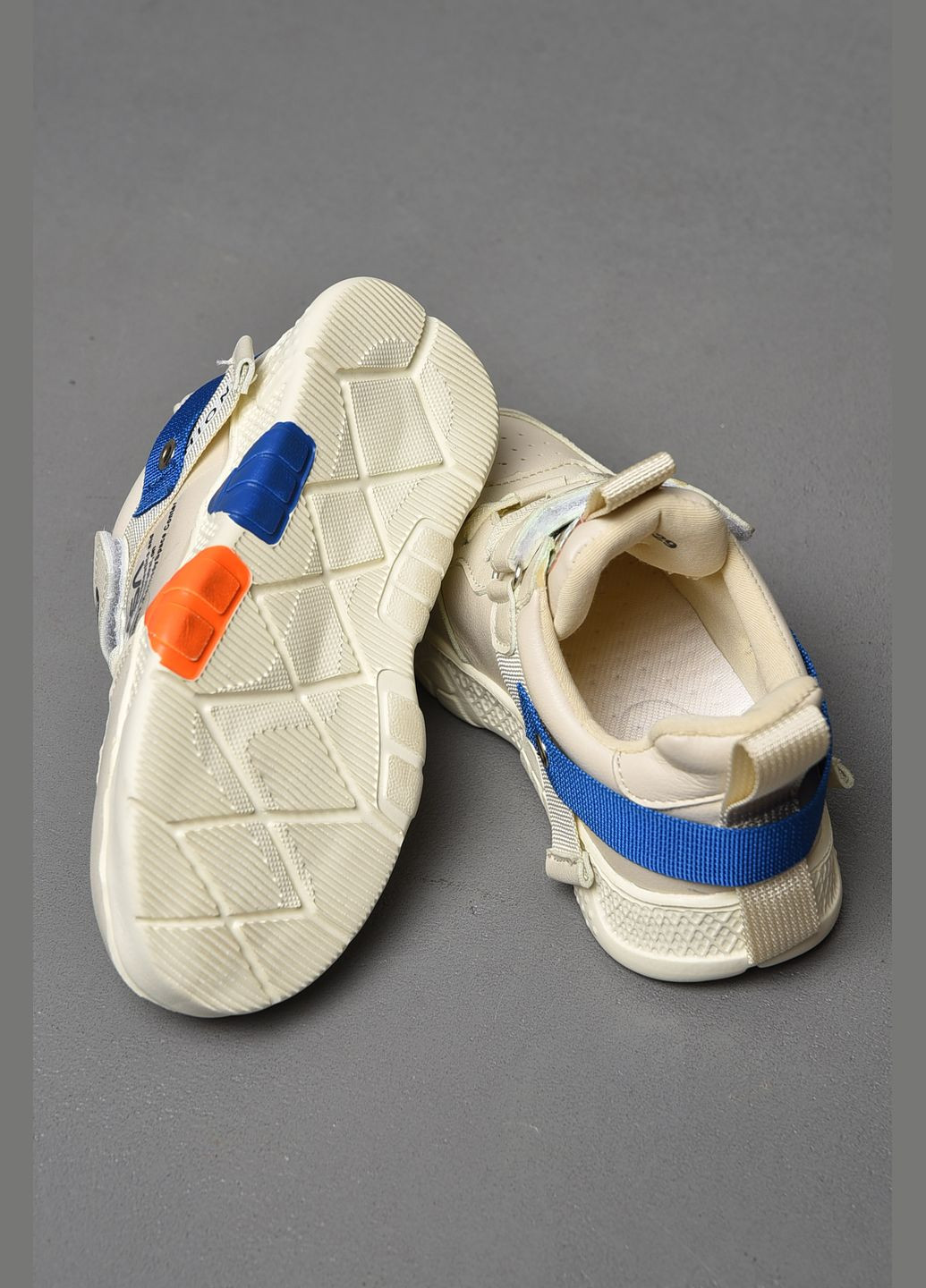 Бежевые демисезонные кроссовки детские для мальчика бежевого цвета Let's Shop