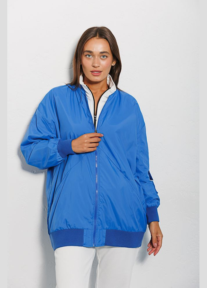 Удлиненная женская ветровка светло-бежевая с карманом на рукаве Arjen (294907284}