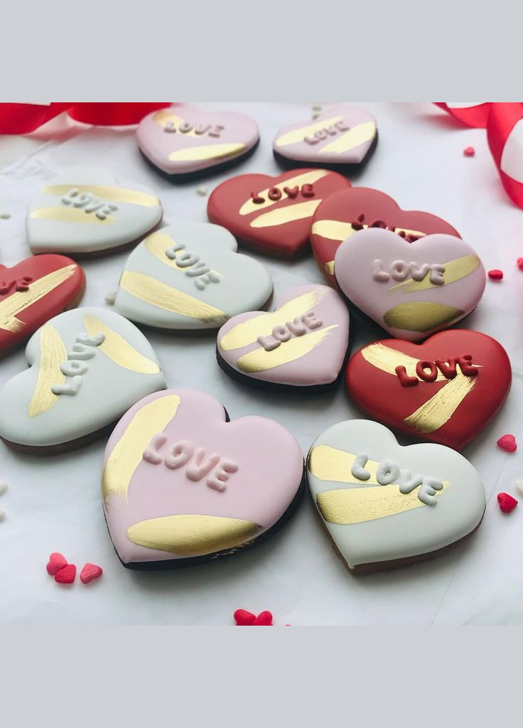 Пряники валентинки 6 см поштучно та опт No Brand (365865248)