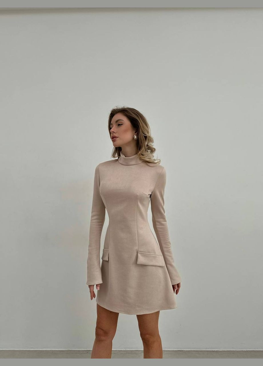 Бежевое женское замшевое платье цвет бежевый р.42/44 449497 New Trend