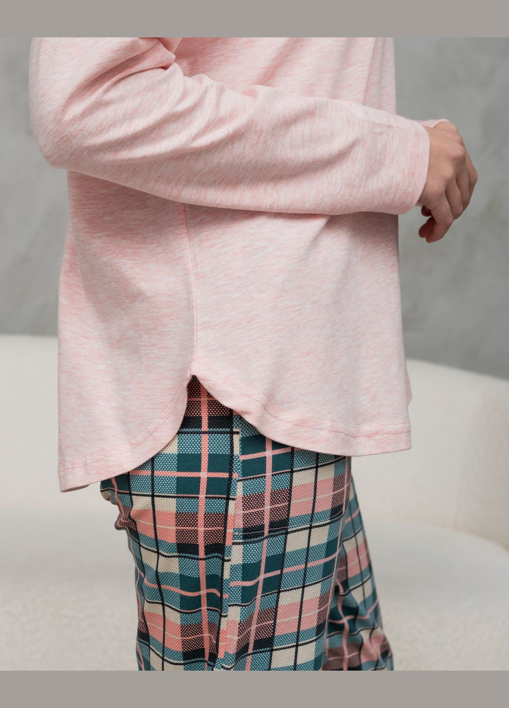 Персикова жіночий комплект зі штанами в клітку Nicoletta