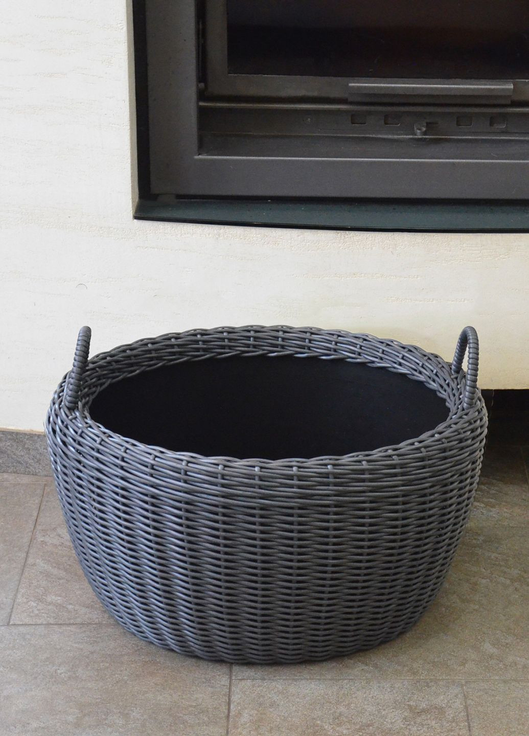 Кошик для дров плетений (дровниця) з штучного ротанга ручної роботи. Колір Графіт. 45 літрів Handmade (327878848)