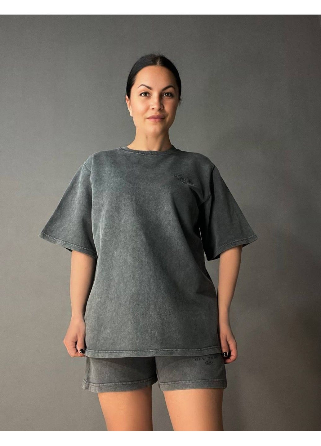 Костюм жіночий Pepper mint 25-01 варений тай-дай футболка та шорти оверсайз графіт Pepper&Mint (334098201)