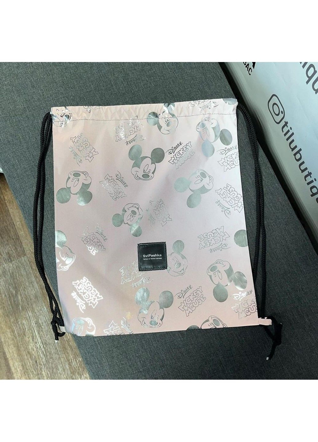 Наплічник-мішок Світловідбиваючий SviPashka Срібний Міккі із чорними шнурками No Brand (335051176)