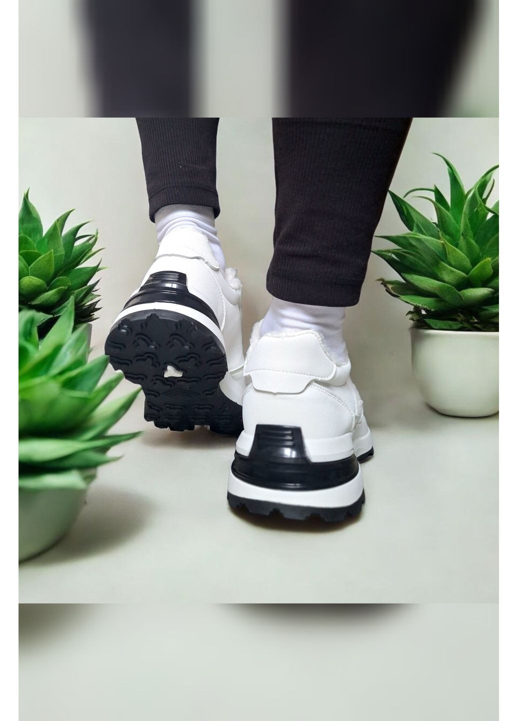 Зимние женские кроссовки белые с мехом тёплые утеплённые спортивные Viki кросівки белые зима (366290174)