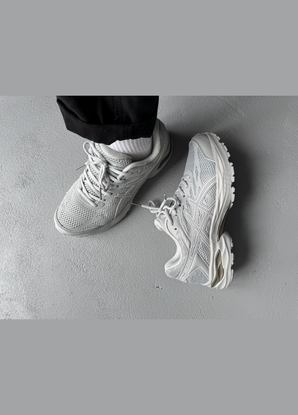 Светло-серые демисезонные кроссовки мужские asics gel-flux 4 light grey | асикс гель-флюкс 4 светло-серые No Brand