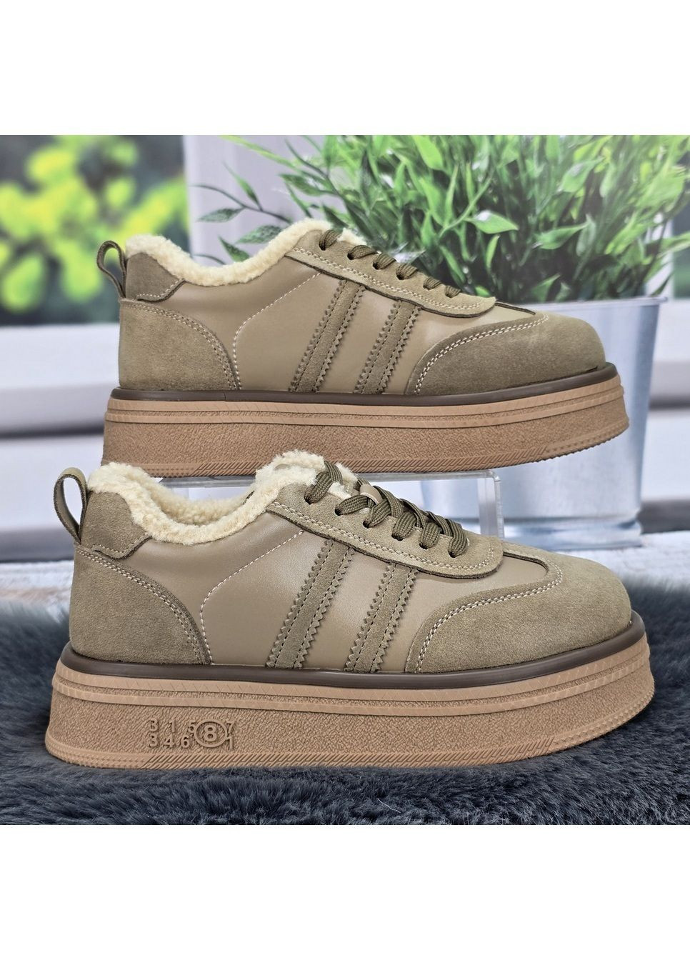 Зимние женские зимние кроссовки из натуральной кожи на меху Hengji