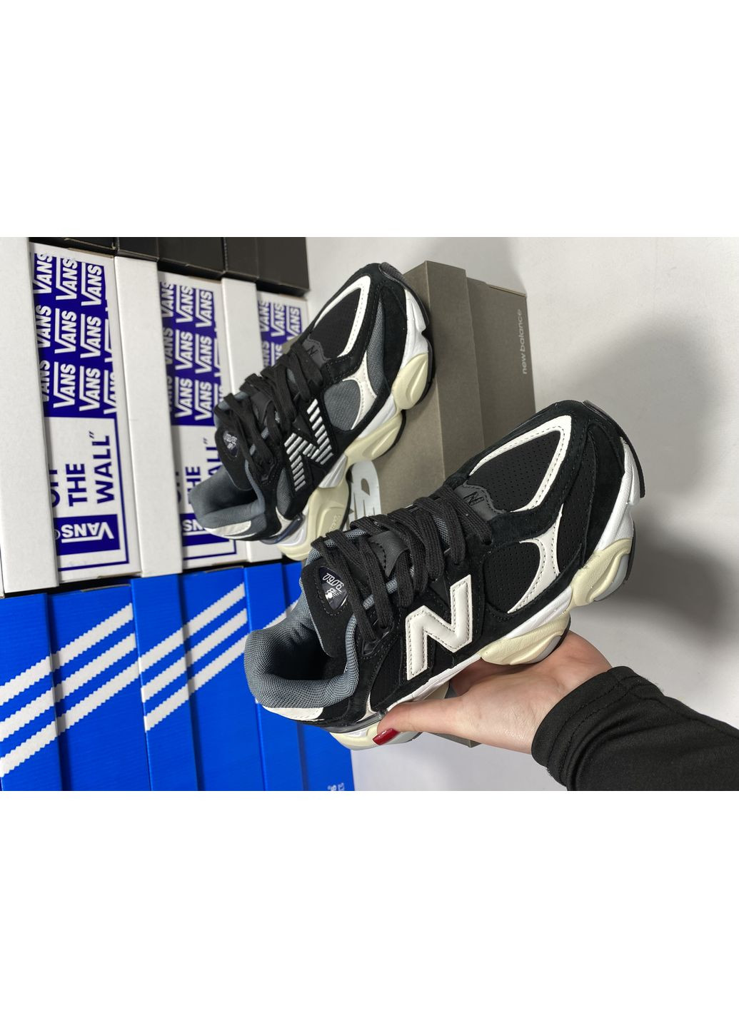 Чорні Осінні кросівки чоловічі new balance 9060 black white нью беланс 9060 No Brand