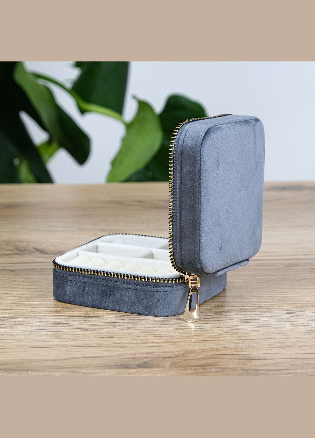 Скринька для прикрас сіра дорожня велюр см (JZ-002-2) Гранд Презент (322190824)