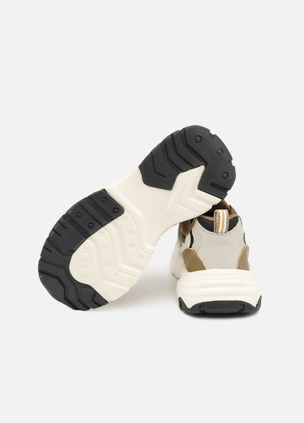 Коричневые демисезонные кроссовки на платформе для девочки цвет коричневый цб-00260503 Kimboo