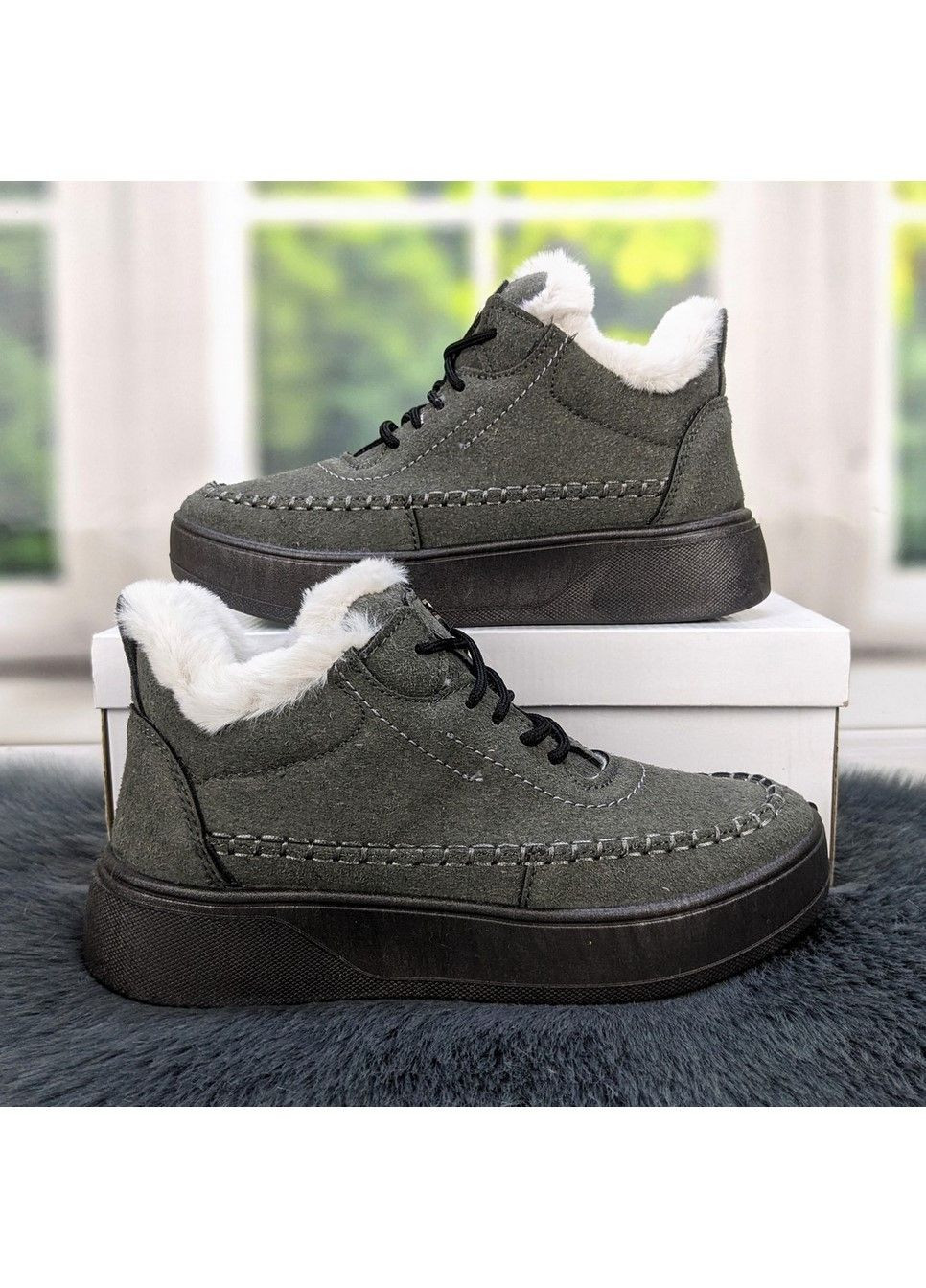 Зимние ботинки женские зимние замшевые на шнурках Dago из искусственной замши