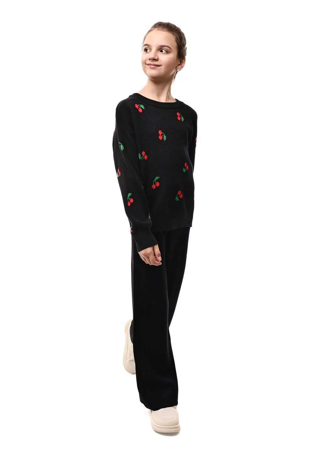 Чорний светр для дівчинки підлітка M@C