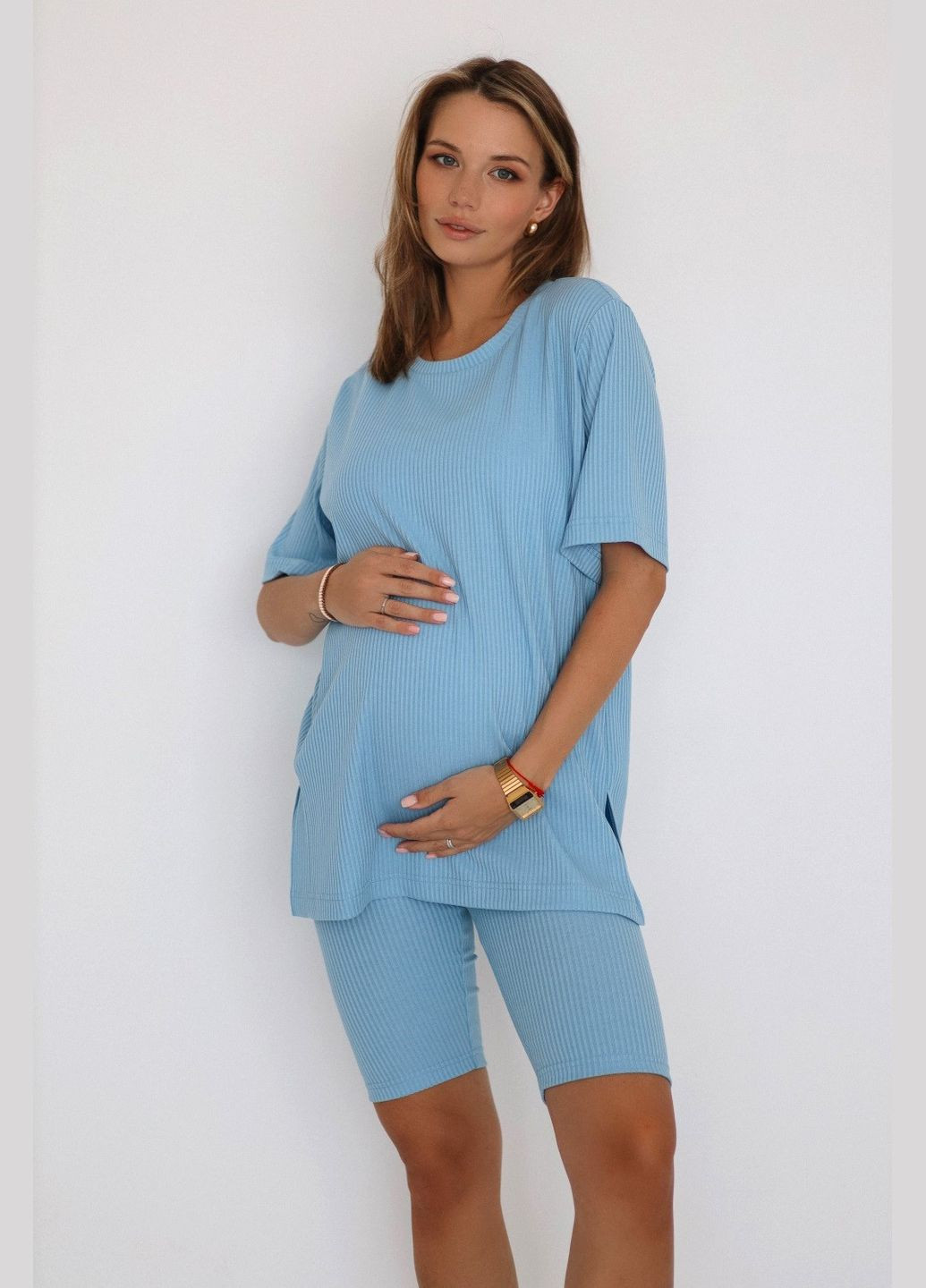 Блакитний костюм для вагітних та годуючих з футболкою і шортами трикотажний Dianora (335974574)
