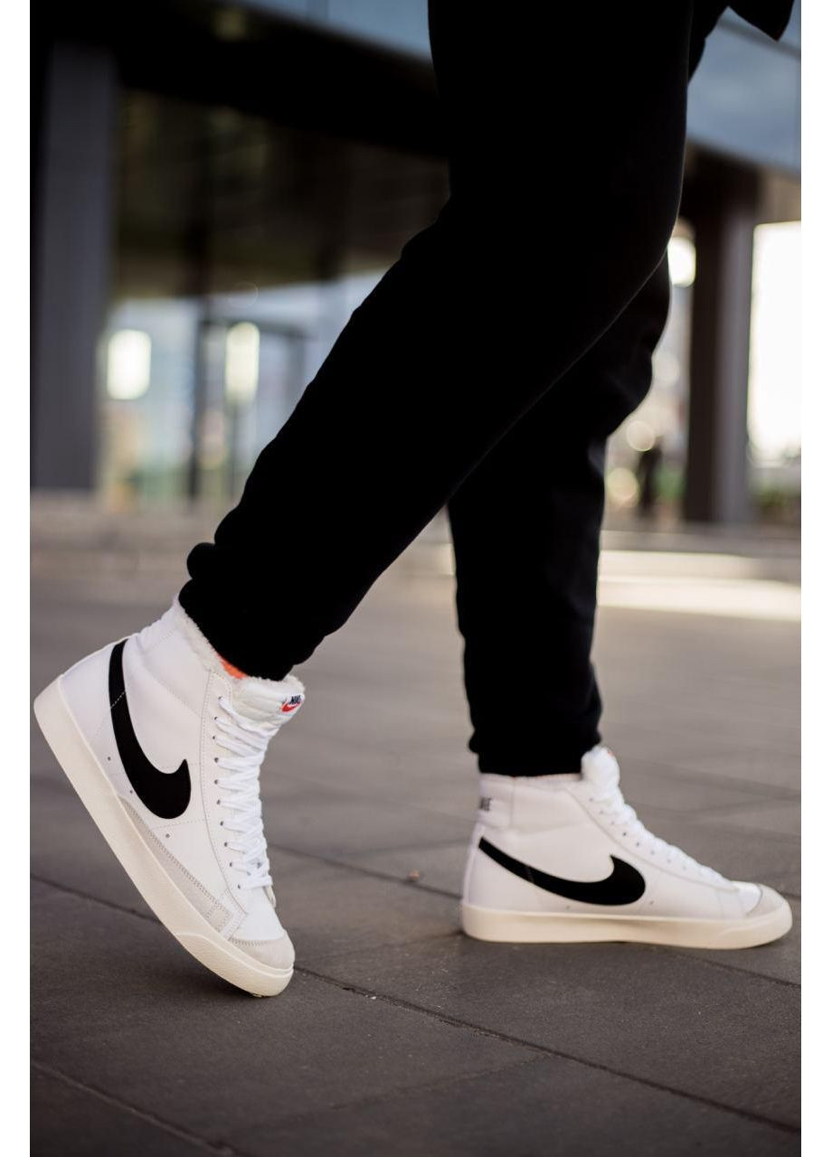 КРОСІВКИ ЖІНОЧІ NIKE BLAZER MID 77 WHITE BLACK НАЙК БЛЕЙЗЕР No Brand чорні зими (368855998)
