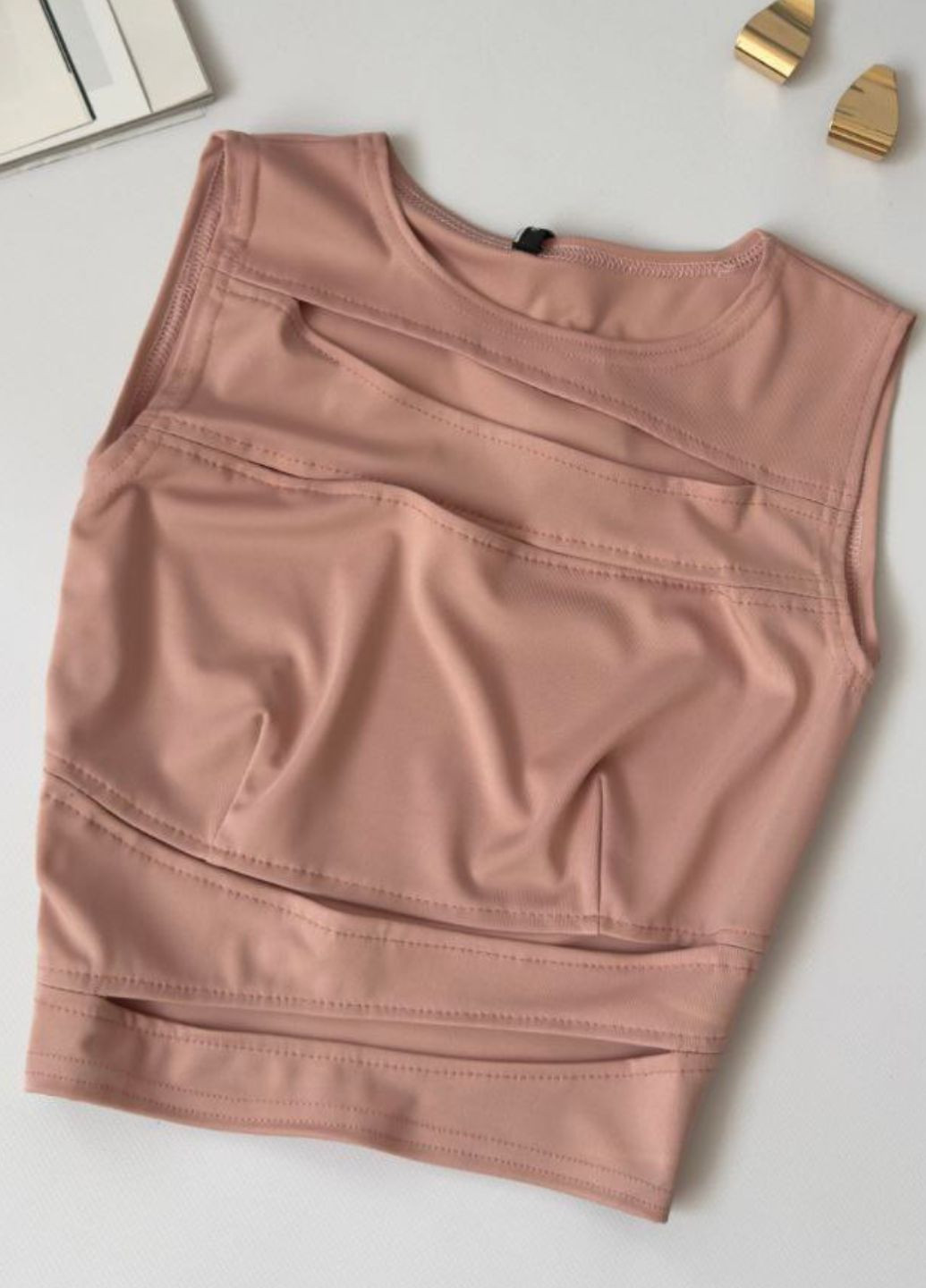 Изысканный легкий летний топ без рукавов с вырезами Allthings (346397508)