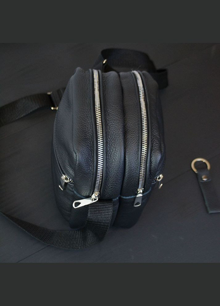 Качественная мужская сумка - мессенджер из натуральной кожи на 4 кармана с серебряной молнией No Brand (298568890)