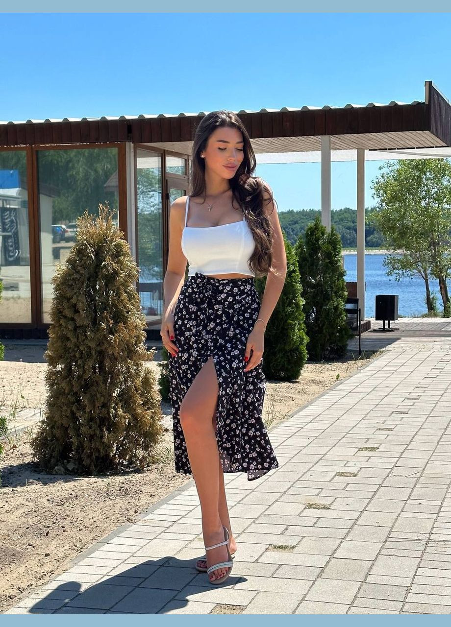 Черная повседневная цветочной расцветки женская юбка на запах Україна на запах