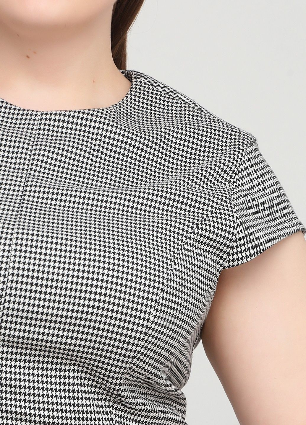 Чорно-білий кежуал сукня H&M з абстрактним візерунком