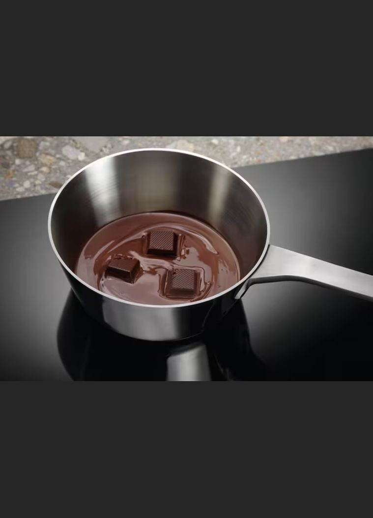 Варочная поверхность индукционная, 60см, датчик кипения, Hob2Hood, черный Electrolux (314750142)