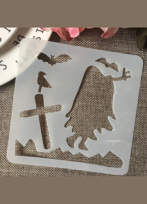 Трафарет к Хэллоуину пластик 13 на 13 см серый Jannet Трафарет (303499018)