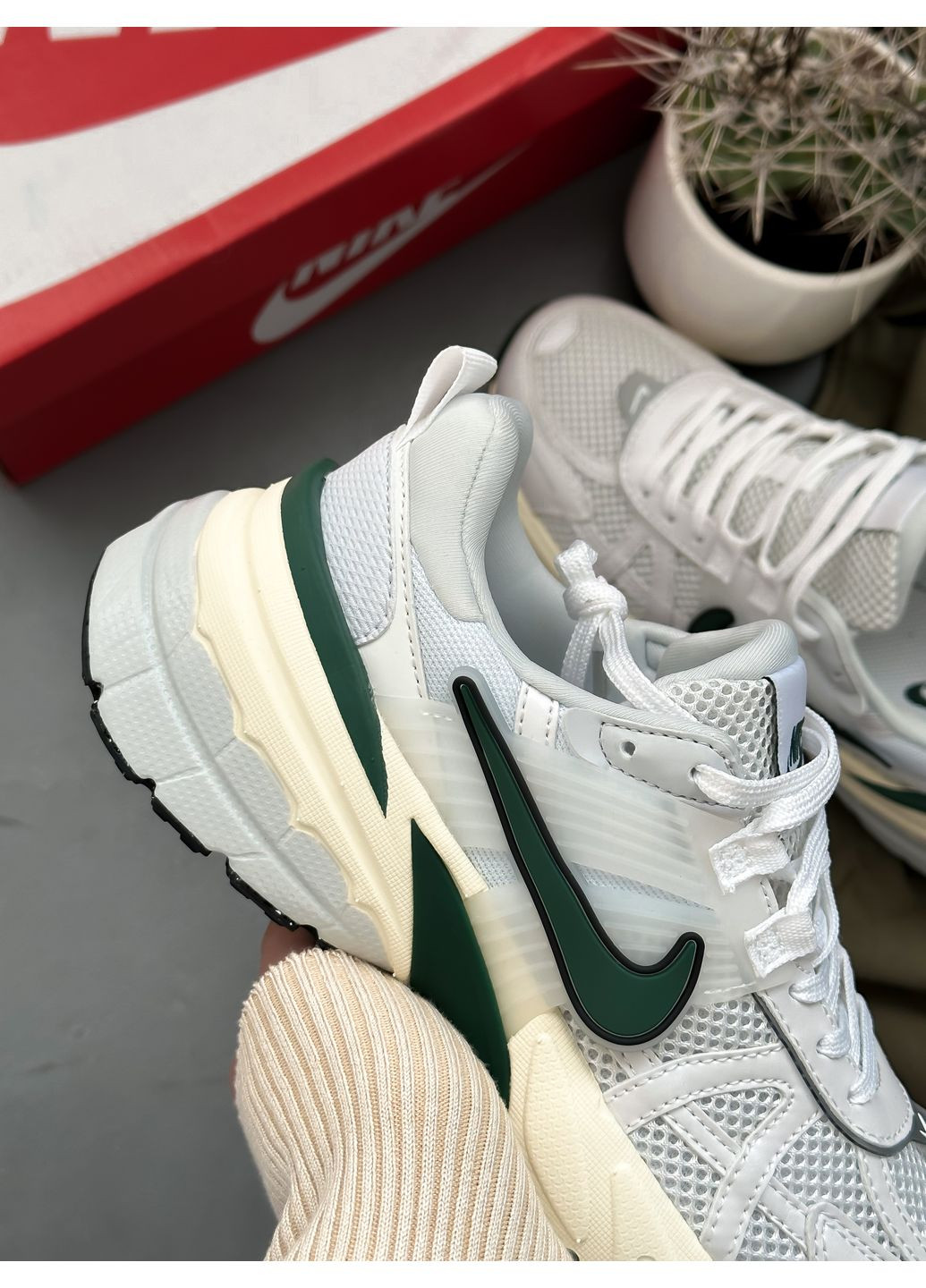Кросівки жіночі і чоловічі Nike V2K Runtekk white green | В2К Рантекк білі зелені No Brand білі демісезони (349729021)