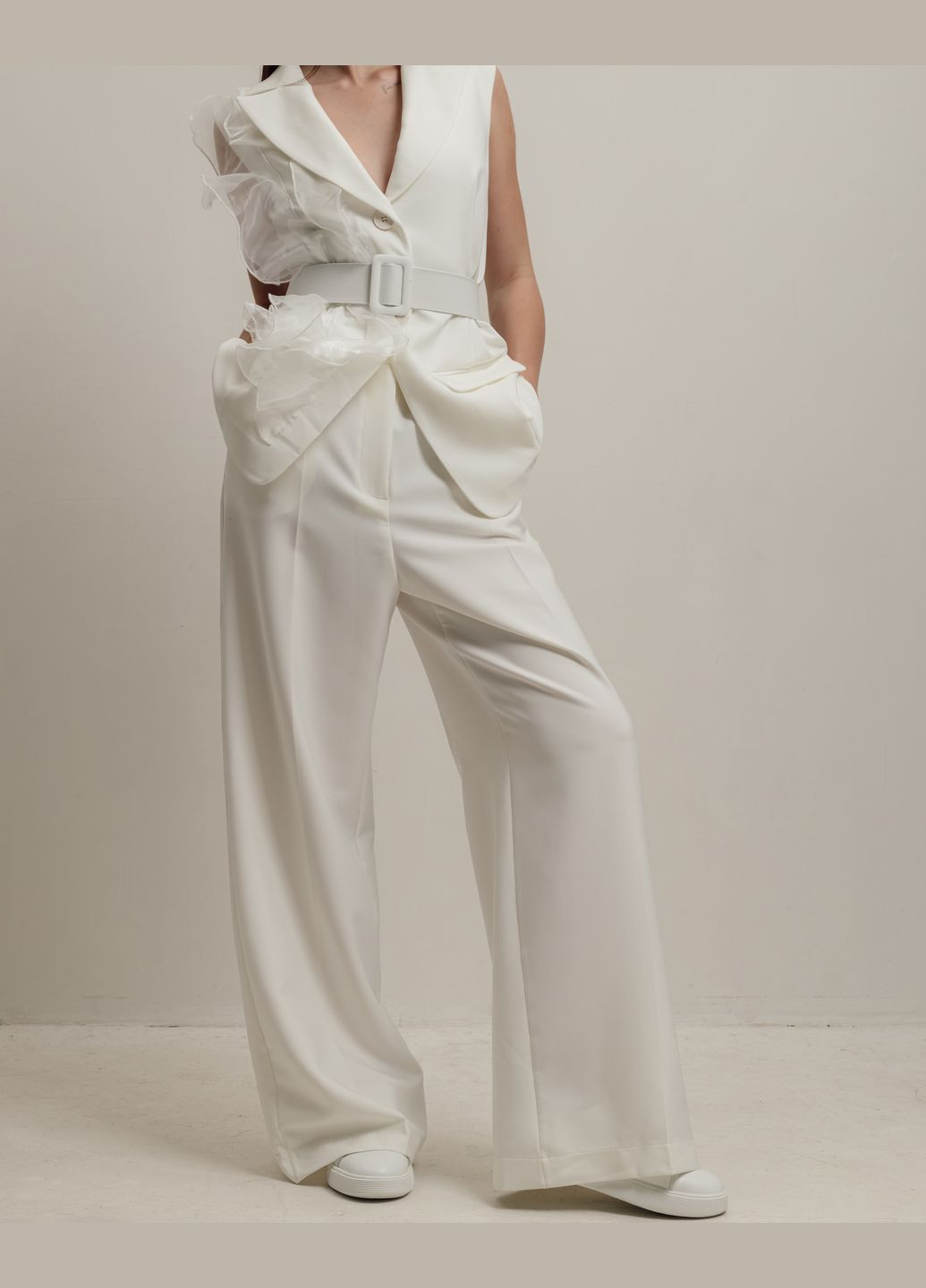 Костюм женский (жилет, брюки) Mira mia (339602898)