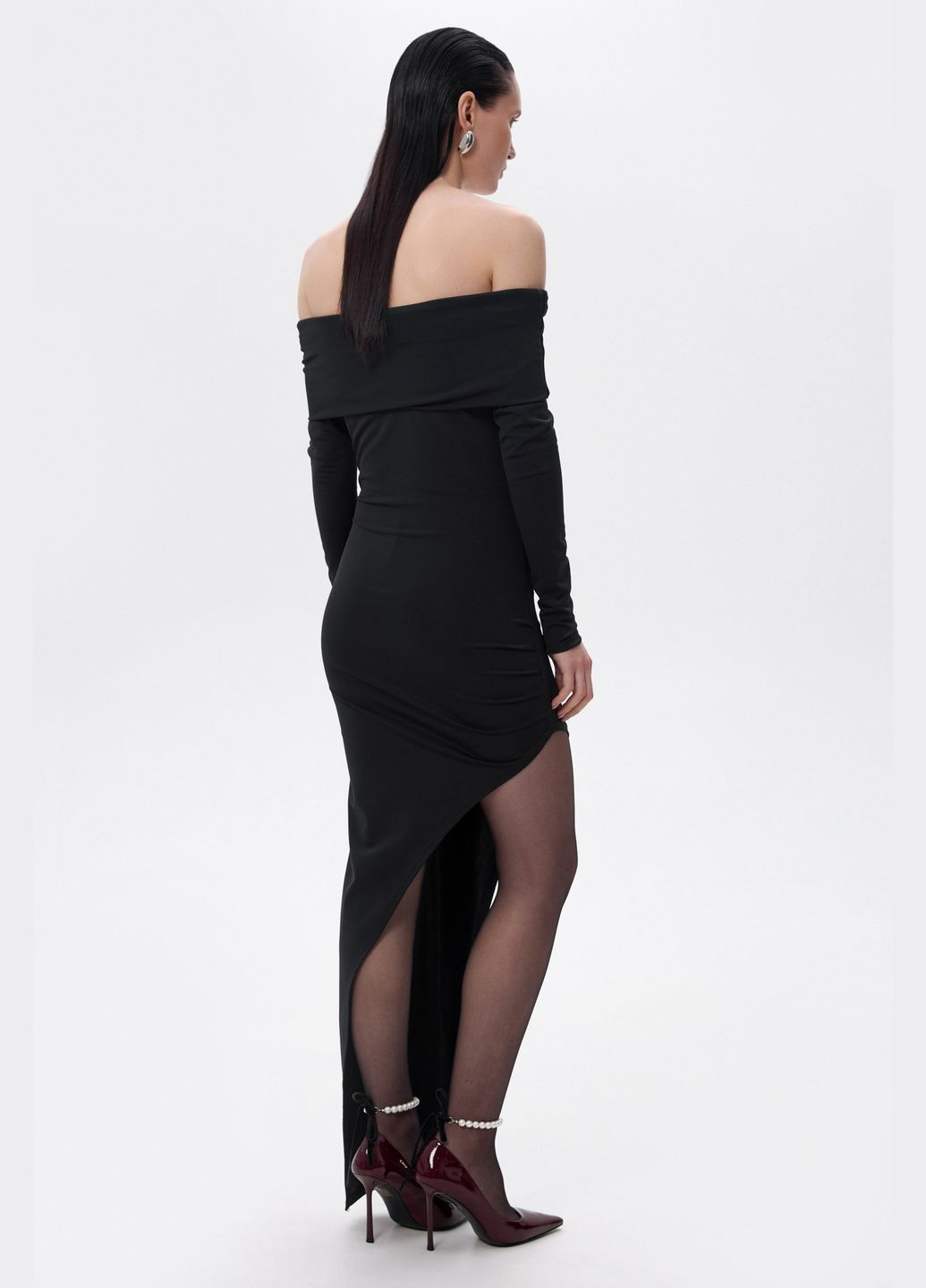 Черное платье, цвет черный Estro