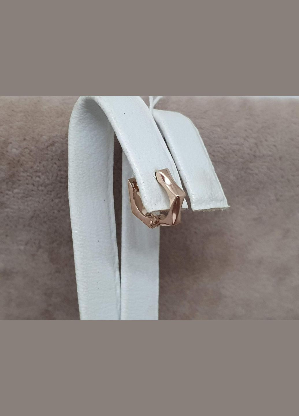 Золота моносережка. 3630097 Гаразд (322317100)