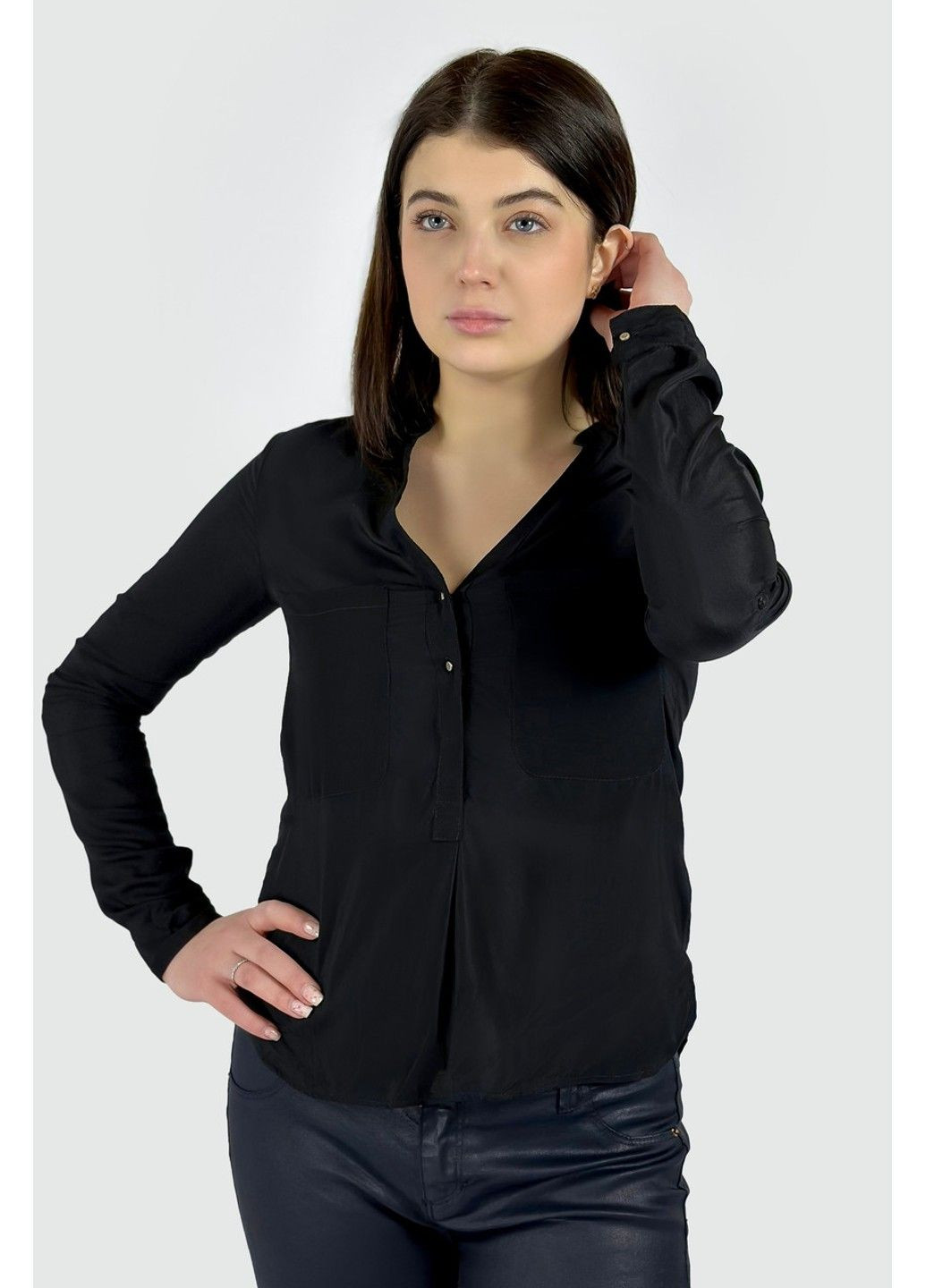 Чорна блуза 0984/190/800 Bershka