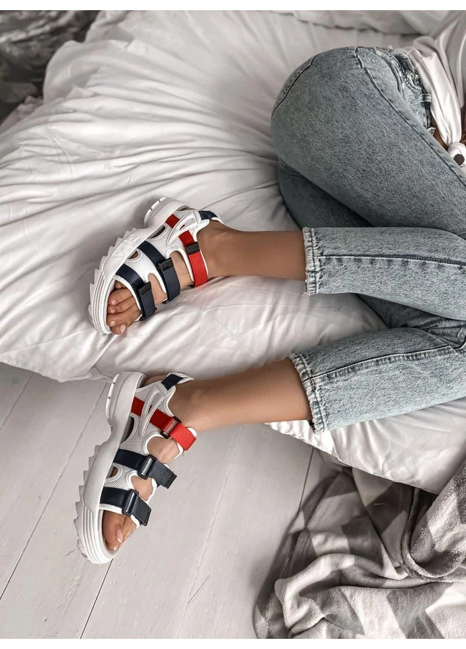 Белые демисезонные кроссовки мужские fila white black red фила белые No Brand